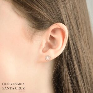 LUCA BARRA Brincos de Aço Flor Rosa